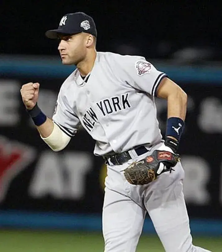 DEREK JETER New York Yankees 2003 Majestic Throwback Away Baseball Jersey 