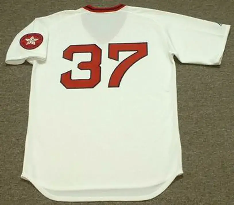 BILL LEE Boston Red Sox 1975 Majestic Cooperstown Home Throwback Baseball Jersey 