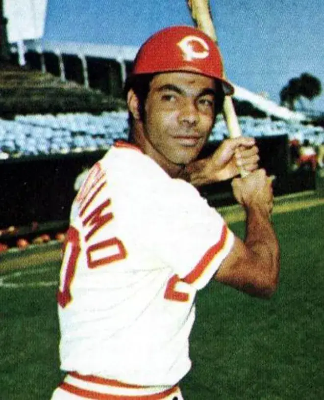 CESAR GERONIMO Cincinnati Reds 1975 Majestic Cooperstown Throwback Baseball Jersey 
