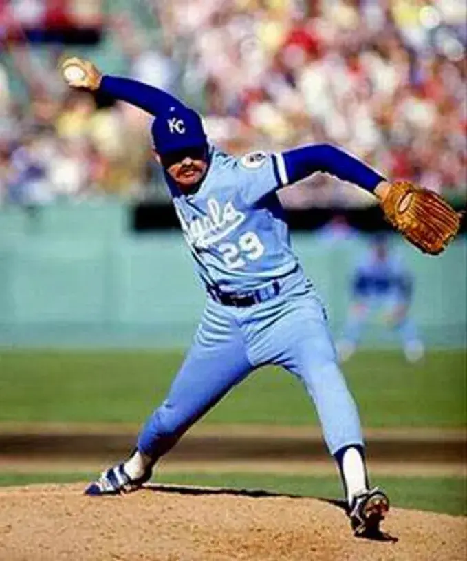 DAN QUISENBERRY Kansas City Royals 1985 Away Majestic Throwback Baseball Jersey 