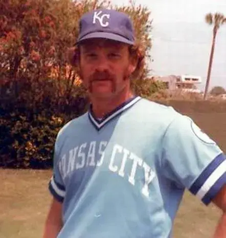 DENNIS LEONARD Kansas City Royals 1980 Away Majestic Throwback Baseball Jersey 