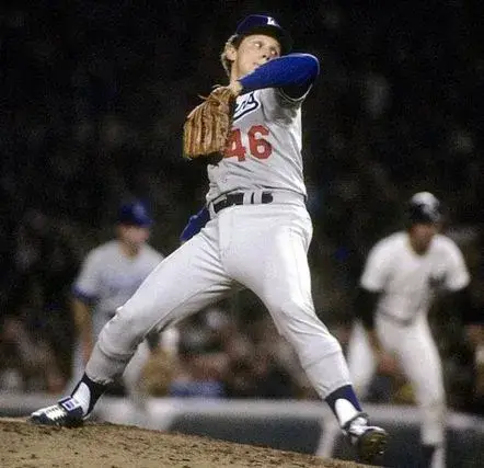 BURT HOOTON Los Angeles Dodgers 1981 Away Majestic Baseball Throwback Jersey 