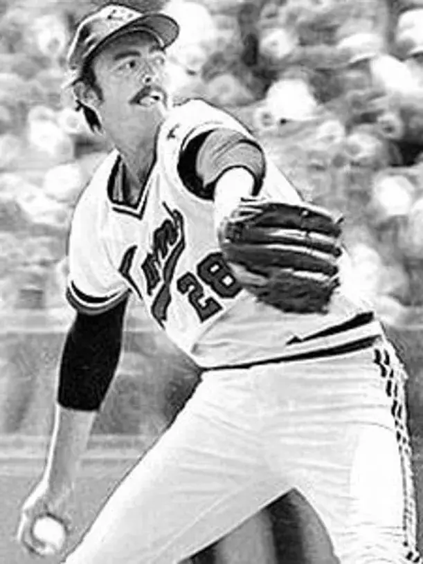 BERT BLYLEVEN Minnesota Twins 1975 Home Majestic Throwback Baseball Jersey 