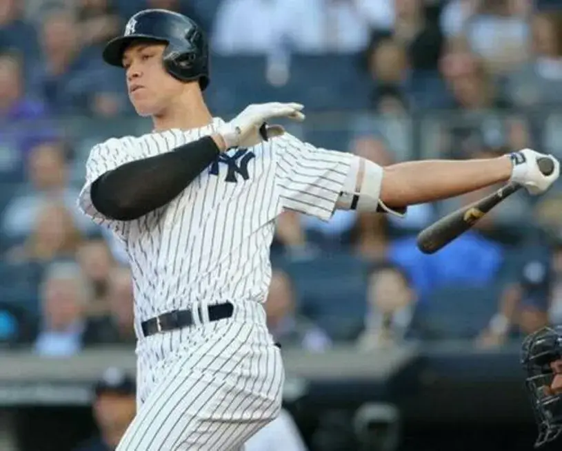 AARON JUDGE New York Yankees 2017 Home Majestic Baseball Jersey 