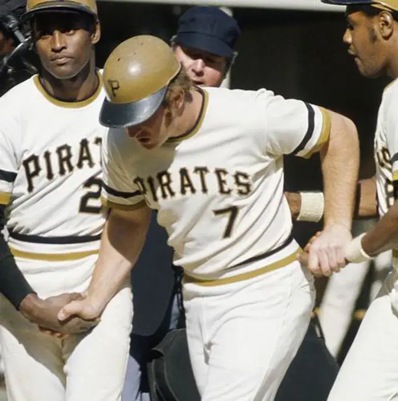 BOB ROBERTSON Pittsburgh Pirates 1971 Home Majestic Baseball Throwback Jersey 