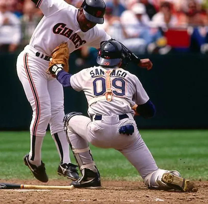 BENITO SANTIAGO San Diego Padres 1992 Away Majestic Baseball Throwback Jersey 