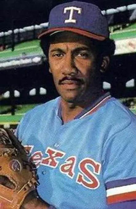 FERGUSON JENKINS Texas Rangers 1981 Majestic Cooperstown Throwback Jersey 
