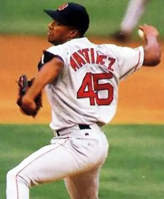 PEDRO MARTINEZ Boston Red Sox 2004 Away Majestic Baseball Throwback Jersey 