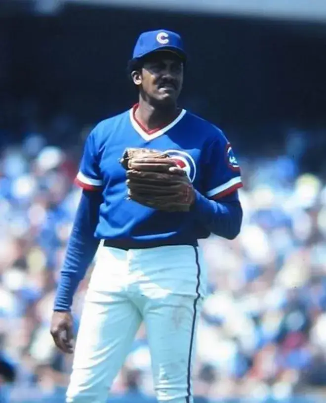 FERGUSON JENKINS Chicago Cubs 1982 Majestic Cooperstown Throwback Jersey 