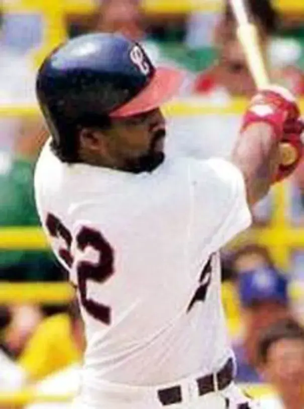 IVAN CALDERON Chicago White Sox 1989 Majestic Cooperstown Home Jersey 