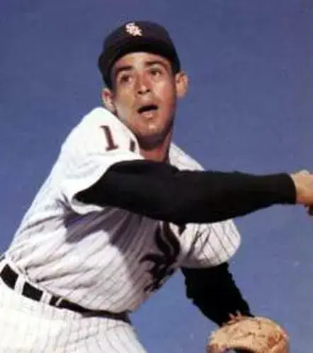 LUIS APARICIO Chicago White Sox 1960’s Home Majestic Throwback Baseball Jersey 
