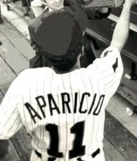 LUIS APARICIO Chicago White Sox 1960’s Home Majestic Throwback Baseball Jersey 