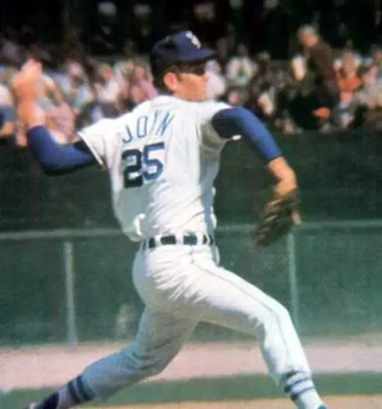 TOMMY JOHN Chicago White Sox 1968 Home Majestic Throwback Baseball Jersey 