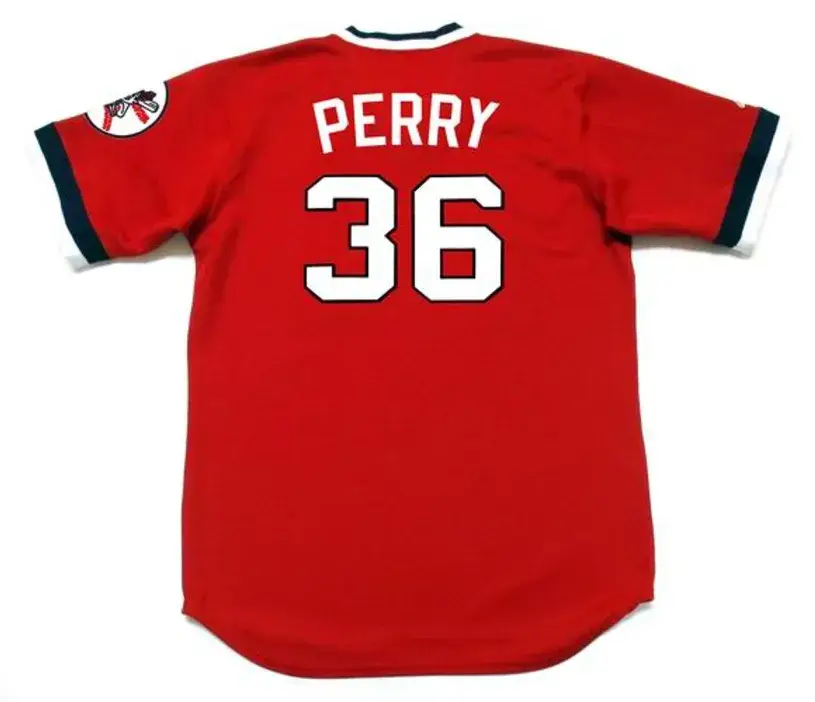 GAYLORD PERRY Cleveland Indians 1975 Majestic Cooperstown Throwback Jersey 
