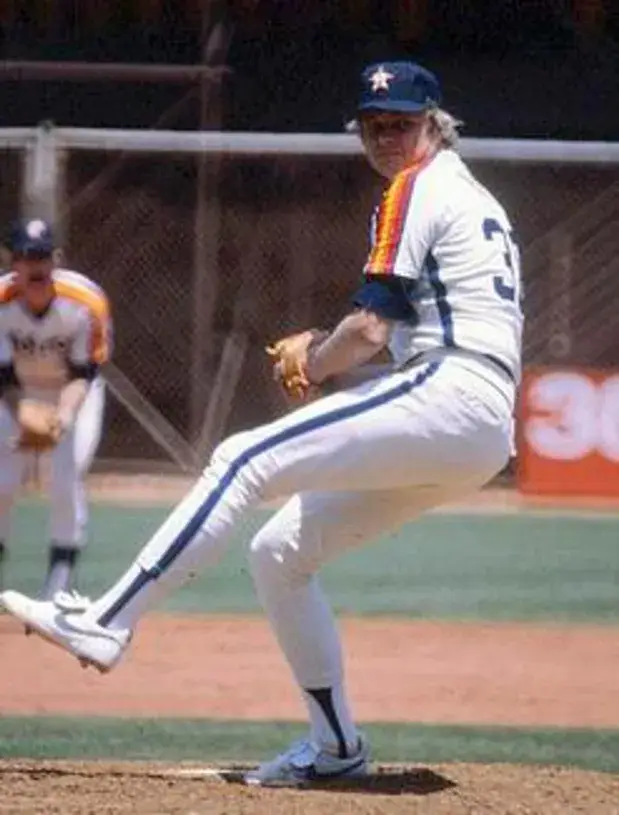 JOE NIEKRO Houston Astros 1984 Majestic Cooperstown Throwback Baseball Jersey 