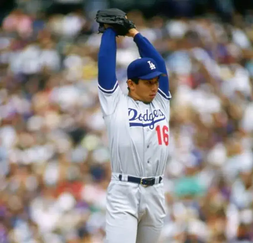 HIDEO NOMO Los Angeles Dodgers 1995 Majestic Throwback Away Baseball Jersey 