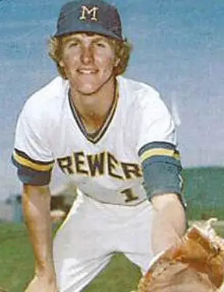 MILWAUKEE BREWERS 1970’s Majestic Athletic Cooperstown Throwback Home Jersey 