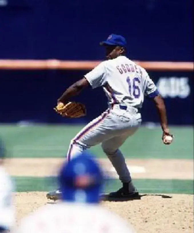 NEW YORK METS 1980’s Majestic Cooperstown Throwback Away Jersey 