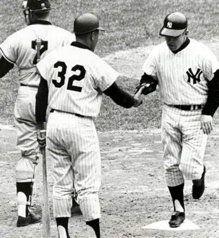 ELSTON HOWARD New York Yankees 1963 Majestic Cooperstown Home Jersey 