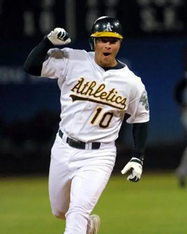 SCOTT HATTEBERG Oakland Athletics 2002 Home Majestic Baseball Throwback Jersey 
