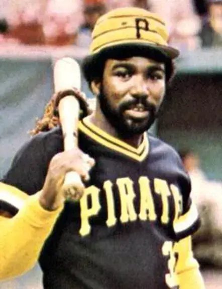 MANNY SANGUILLEN Pittsburgh Pirates 1979 Majestic Cooperstown Throwback Baseball Jersey 