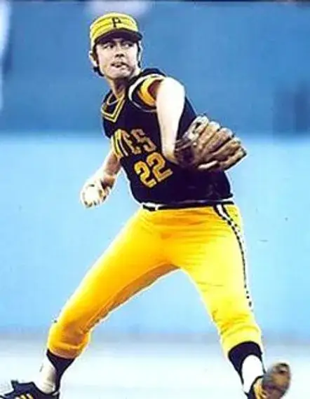 PITTSBURGH PIRATES 1980’s Majestic Cooperstown Throwback Away Jersey 