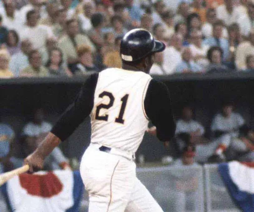 ROBERTO CLEMENTE Pittsburgh Pirates 1966 Home Majestic Baseball Throwback Jersey 