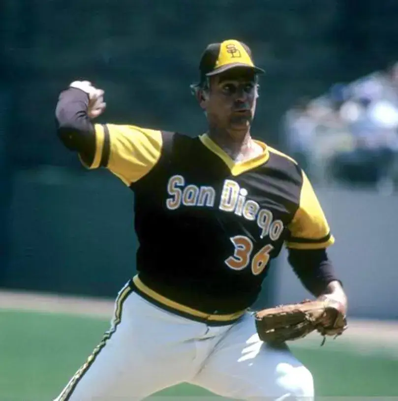 GAYLORD PERRY San Diego Padres 1979 Away Majestic Baseball Throwback Jersey 