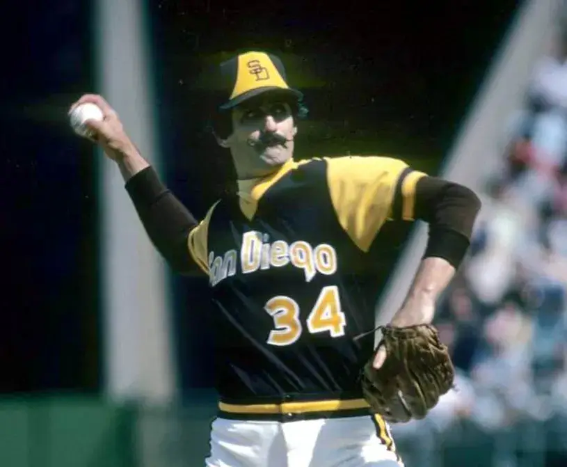 ROLLIE FINGERS San Diego Padres 1979 Away Majestic Baseball Throwback Jersey 