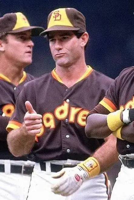 SAN DIEGO PADRES 1980’s Majestic Cooperstown Throwback Away Baseball Jersey 