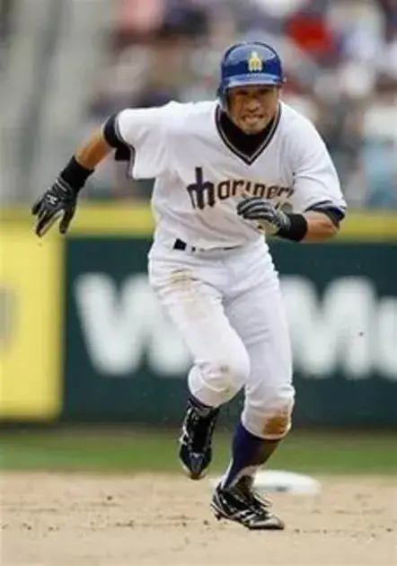 ICHIRO SUZUKI Seattle Mariners 1970’s Majestic Cooperstown Baseball Jersey 