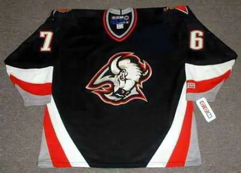 ANDREW PETERS Buffalo Sabres 2005 Home CCM Throwback NHL Hockey Jersey
