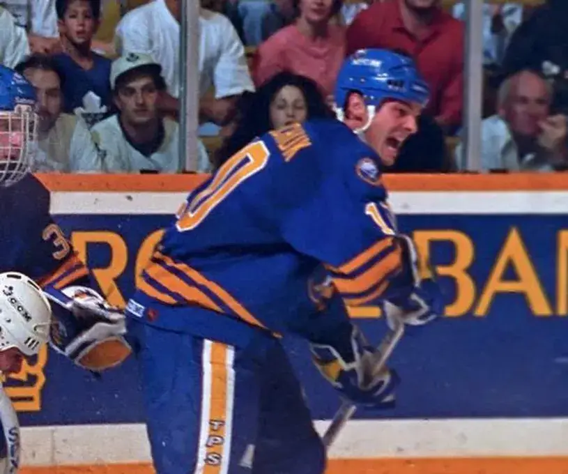 DALE HAWERCHUK Buffalo Sabres 1992 CCM Vintage Throwback NHL Hockey Jersey 