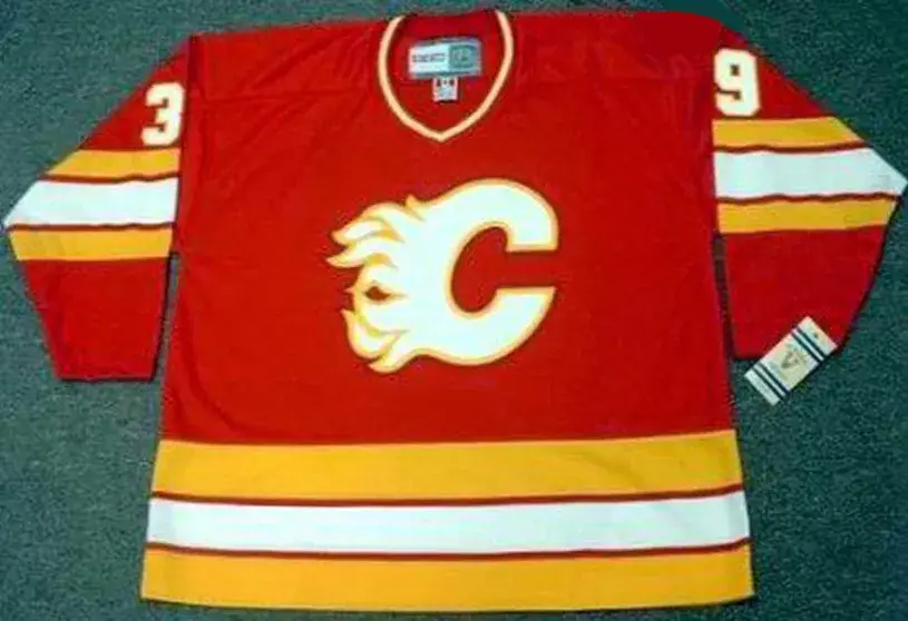 DOUG GILMOUR Calgary Flames 1980’s CCM Vintage Throwback Away NHL Hockey Jersey