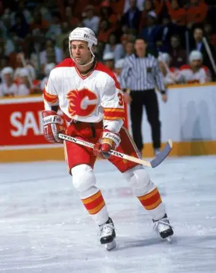 DOUG GILMOUR Calgary Flames 1980’s CCM Vintage Throwback Home NHL Hockey Jersey 