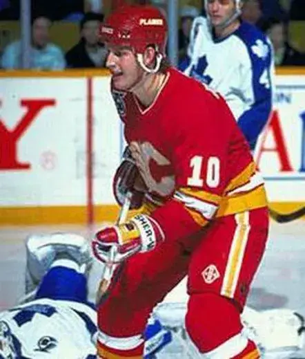 GARY ROBERTS Calgary Flames 1980’s CCM Vintage Throwback Away NHL Hockey Jersey 