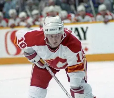 GARY ROBERTS Calgary Flames 1980’s CCM Vintage Throwback Home NHL Hockey Jersey 