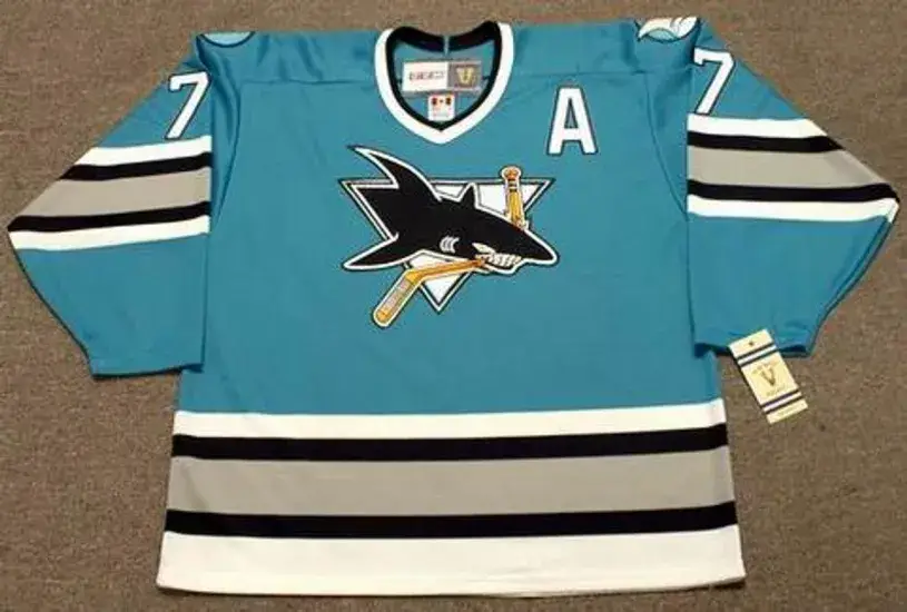IGOR LARIONOV San Jose Sharks 1995 CCM Vintage Throwback NHL Hockey Jersey
