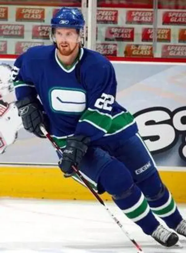 DANIEL SEDIN Vancouver Canucks 1970’s CCM Vintage Throwback Home Hockey Jersey 