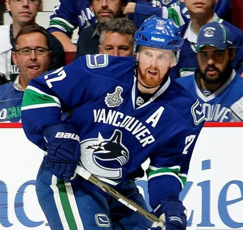 DANIEL SEDIN Vancouver Canucks 2011 REEBOK Throwback NHL Hockey Jersey 