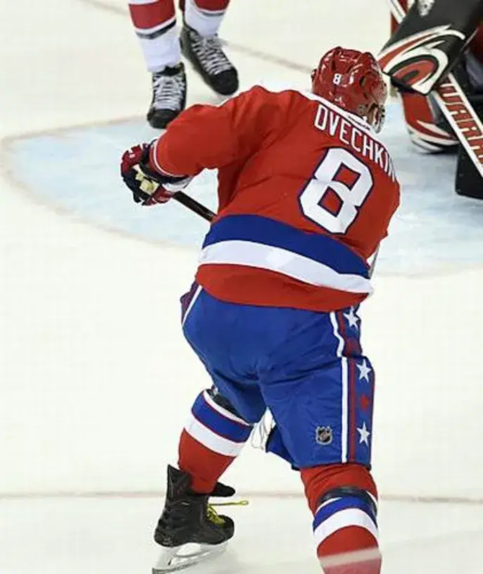 ALEXANDER OVECHKIN Washington Capitals 1990’s Home CCM Throwback NHL Hockey Jersey 