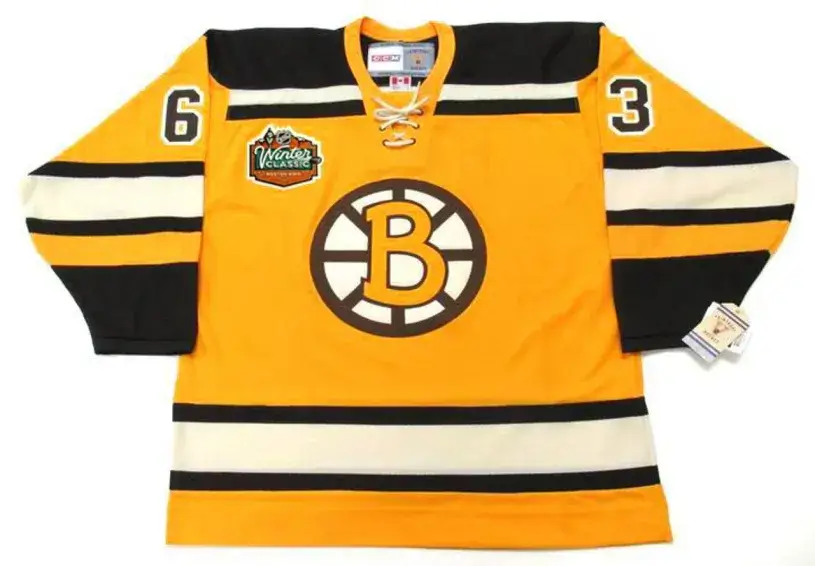 BRAD MARCHAND Boston Bruins 2010 CCM Vintage “Winter Classic” NHL Hockey Jersey