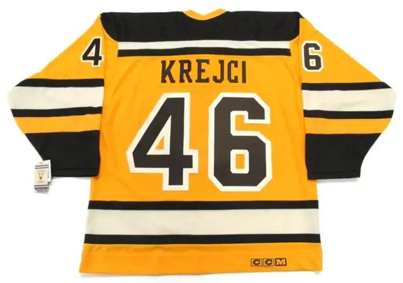 DAVID KREJCI Boston Bruins 2010 CCM Vintage “Winter Classic” NHL Hockey Jersey 