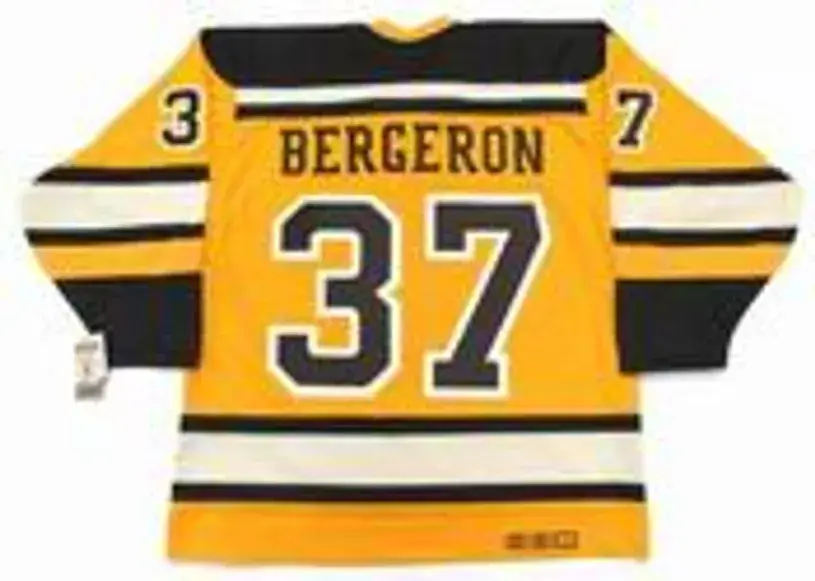 PATRICE BERGERON Boston Bruins 2010 CCM Vintage “Winter Classic” NHL Hockey Jersey 