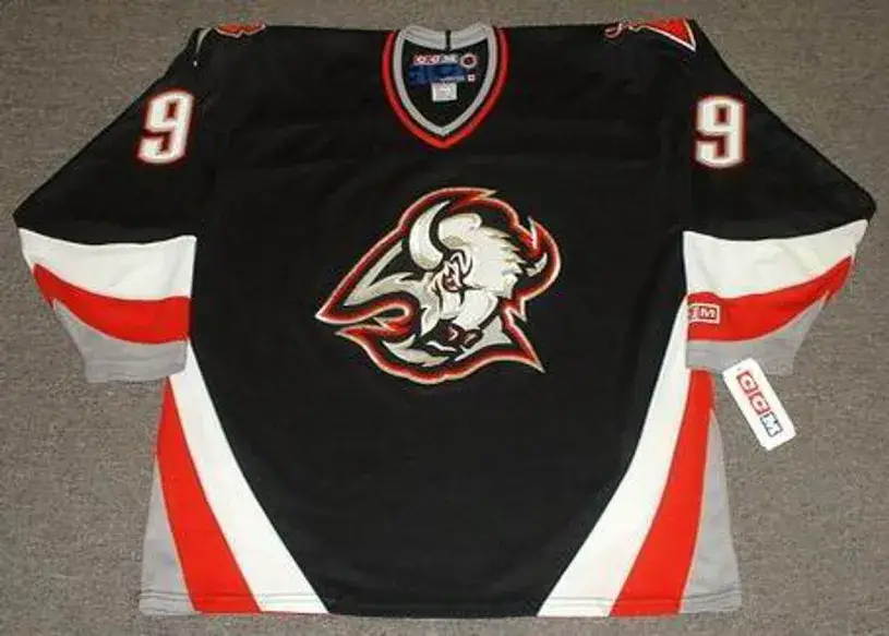 DEREK ROY Buffalo Sabres 2005 Home CCM Vintage NHL Throwback Jersey