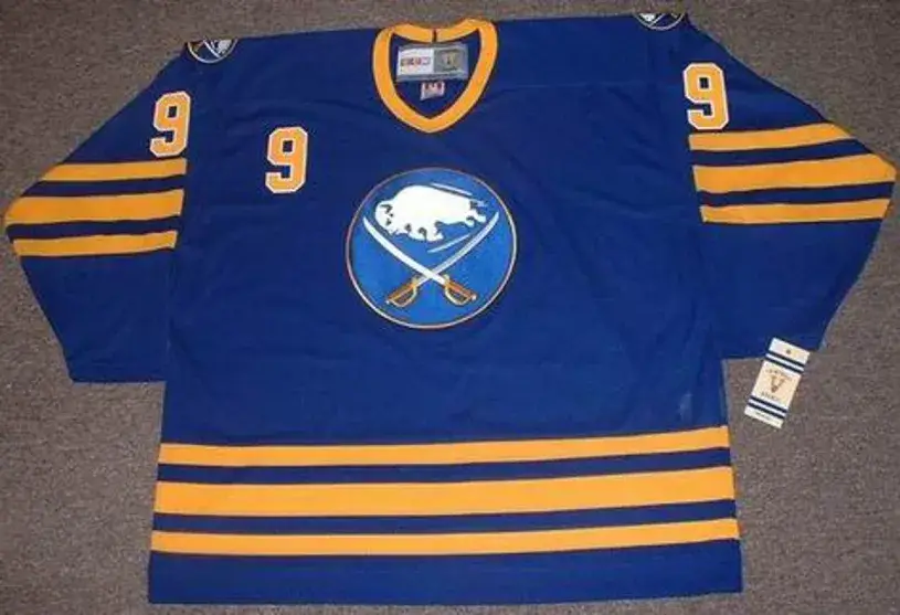 DEREK ROY Buffalo Sabres 2006 CCM Vintage Throwback NHL Hockey Jersey 
