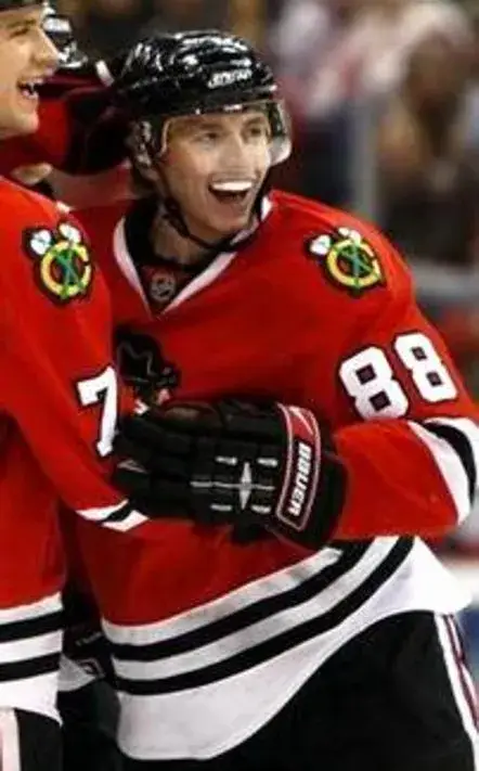 CHICAGO BLACKHAWKS Reebok 2010 Home Jersey Customized “Any Name & Number(s)” 