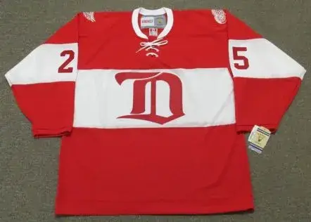 DARREN McCARTY Detroit Red Wings CCM 2014 “Winter Classic” Alumni Hockey Jersey