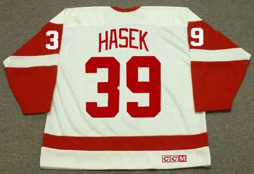 DOMINIK HASEK Detroit Red Wings 2002 Home CCM Throwback Hockey Jersey 
