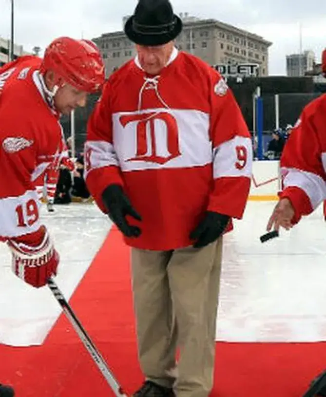 GORDIE HOWE Detroit Red Wings CCM 2014 “Winter Classic” Alumni Hockey Jersey 